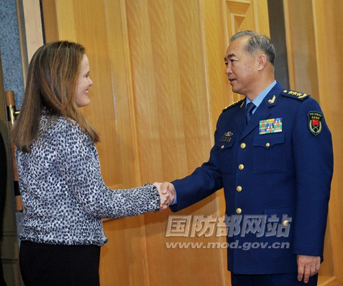 Phó Tổng Tham mưu trưởng PLA Mã Hiểu Thiên và Thứ trưởng Bộ Quốc phòng Mỹ Michel Flournoy chủ trì hội đàm quốc phòng song phương lần thứ 12